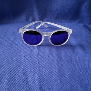 Stylish Blue Lens Sunglasses